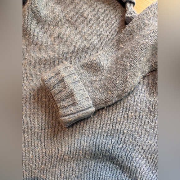 Women’s Anthropologie Blue Sweater - Picture 5 of 6